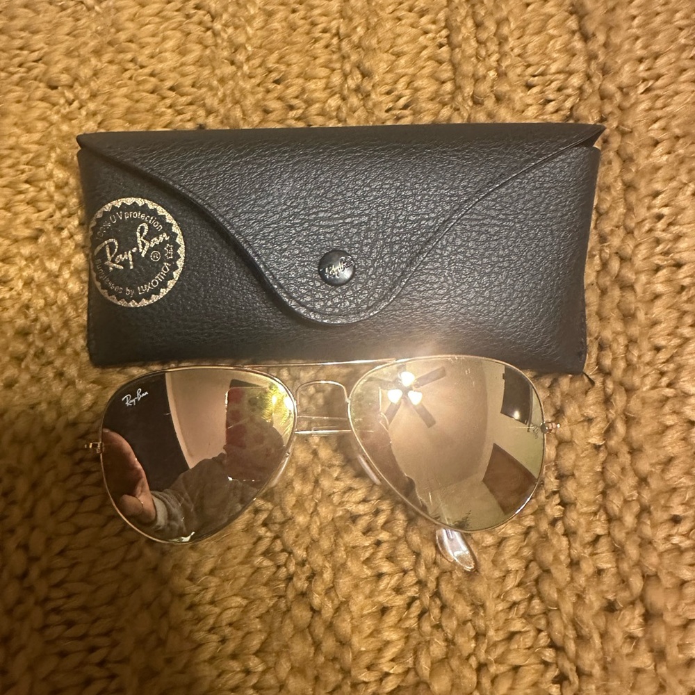 Ray Ban rose gold aviator
